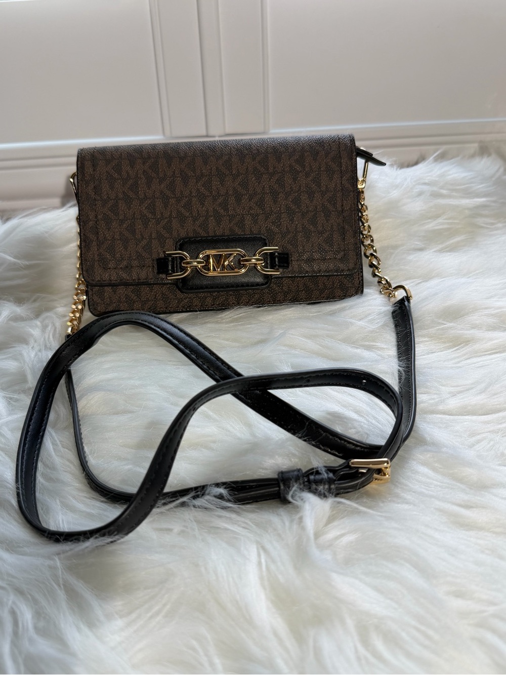 Michael Kors Heather Small Phone Chain Crossbody